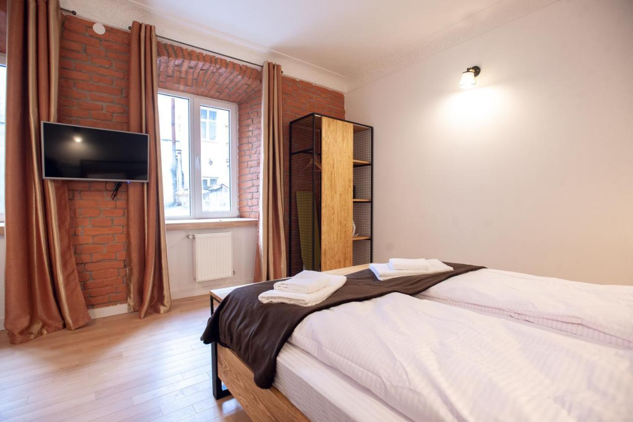 Neue Gasse Lviv Apartments Bagian luar foto