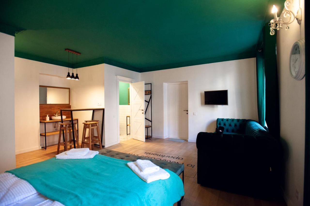 Neue Gasse Lviv Apartments Bagian luar foto