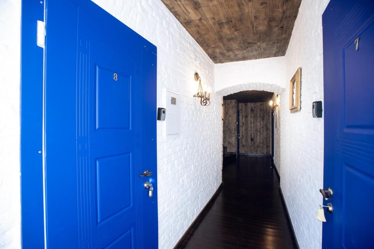 Neue Gasse Lviv Apartments Bagian luar foto