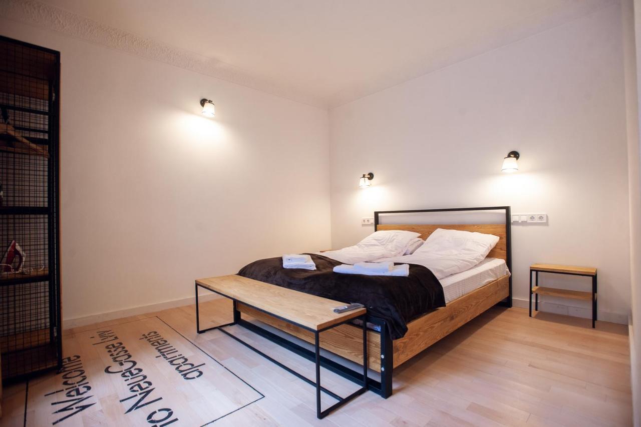 Neue Gasse Lviv Apartments Bagian luar foto