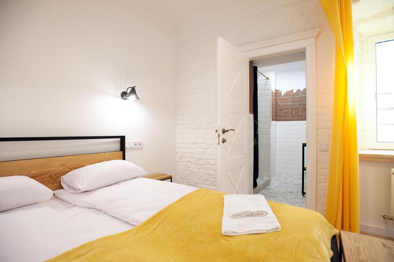 Neue Gasse Lviv Apartments Bagian luar foto