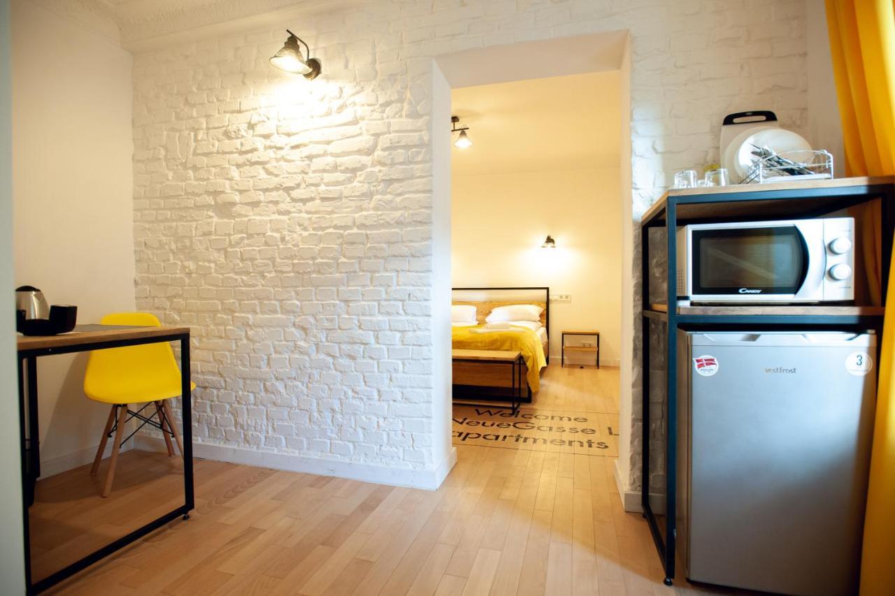 Neue Gasse Lviv Apartments Bagian luar foto