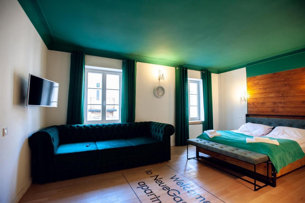 Neue Gasse Lviv Apartments Bagian luar foto