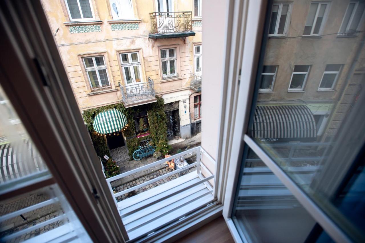 Neue Gasse Lviv Apartments Bagian luar foto